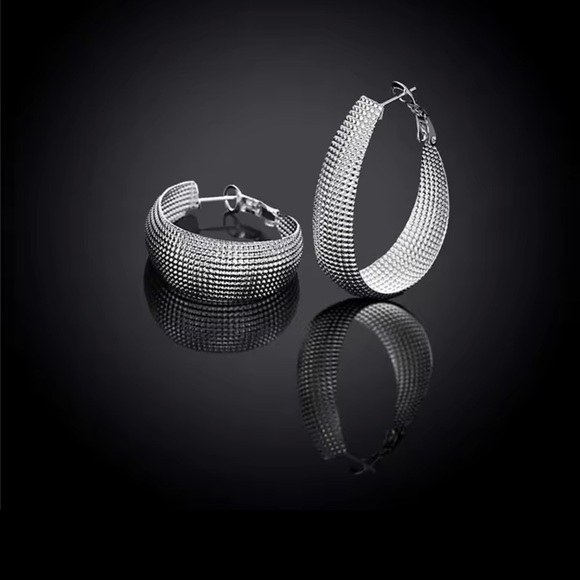 Silver plated Wide Hoop Earring - Picture 4 of 4